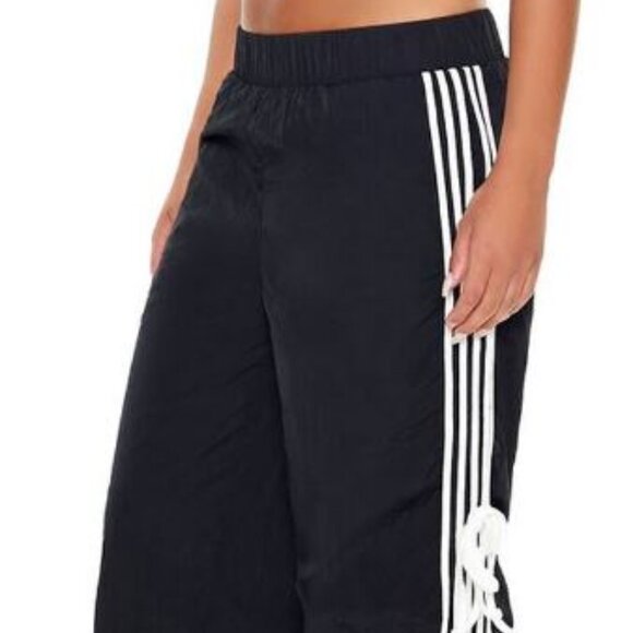 NWT Women's Forever 21 Mid-Rise Wide-Leg Sweatpants - Picture 2 of 3